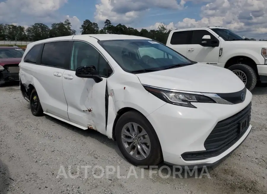 TOYOTA SIENNA LE 2022 vin 5TDKRKEC3NS116634 from auto auction Copart