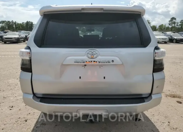 TOYOTA 4RUNNER SR 2018 vin JTEZU5JR0J5185351 from auto auction Copart