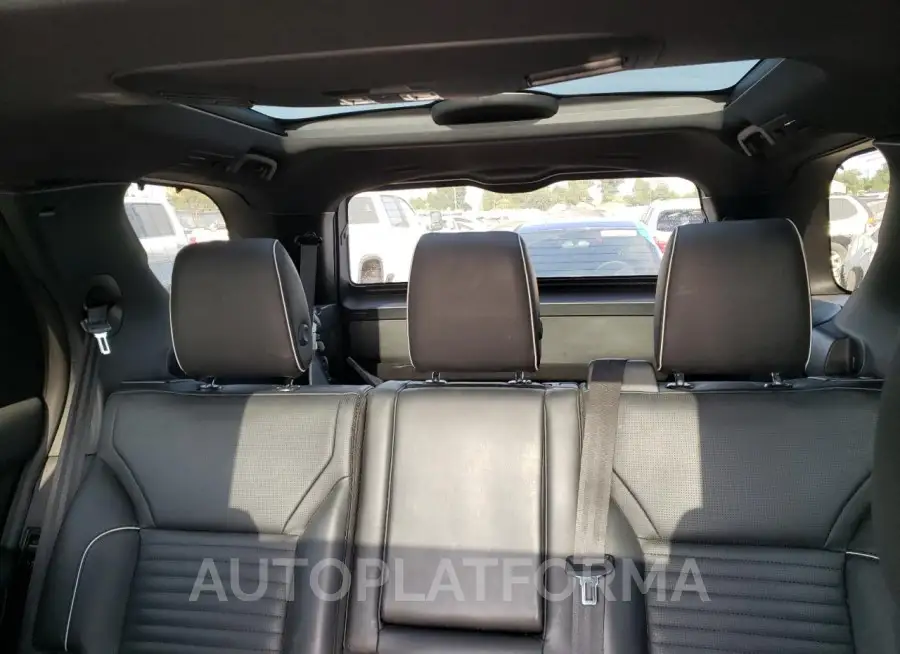 LAND ROVER DISCOVERY 2019 vin SALRR2RV4K2402191 from auto auction Copart