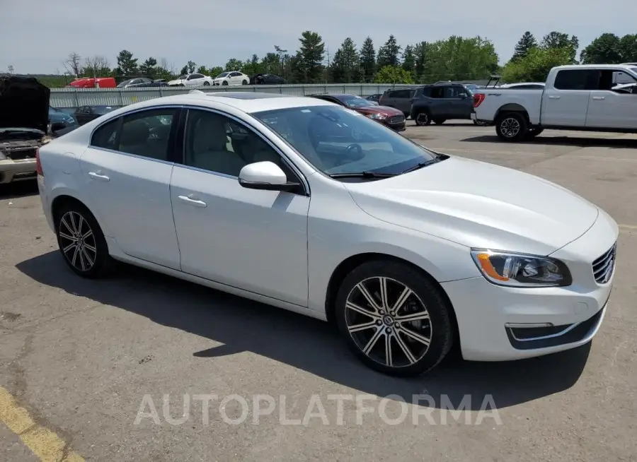 VOLVO S60 PLATIN 2015 vin YV149MFD3F1317938 from auto auction Copart