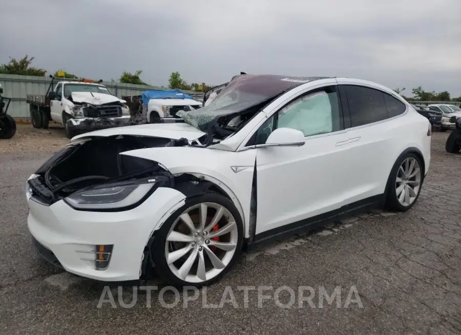 TESLA MODEL X 2016 vin 5YJXCAE42GFS00462 from auto auction Copart