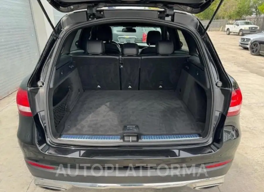 MERCEDES-BENZ GLC 300 2019 vin WDC0G4JB0KV167851 from auto auction Copart