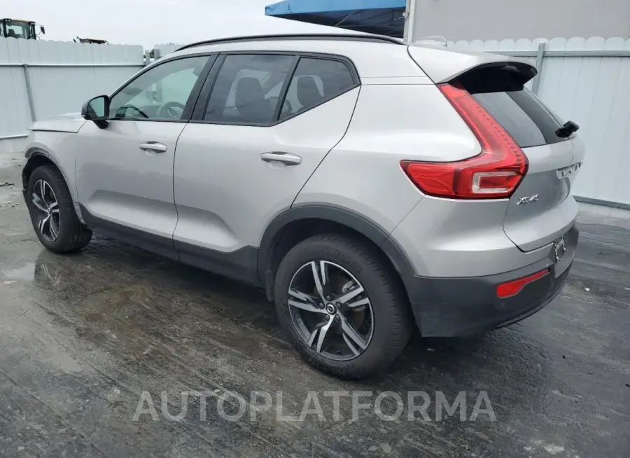 VOLVO XC40 CORE 2024 vin YV4L12UK7R2326040 from auto auction Copart