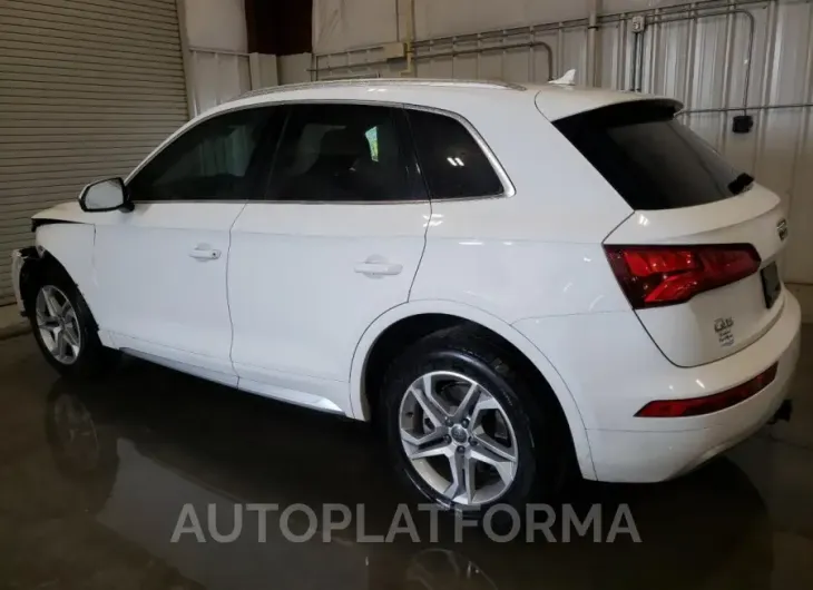 AUDI Q5 PREMIUM 2019 vin WA1ANAFY0K2114073 from auto auction Copart