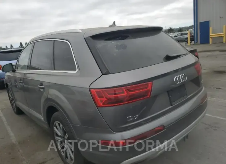 AUDI Q7 PRESTIG 2017 vin WA1VAAF7XHD031784 from auto auction Copart