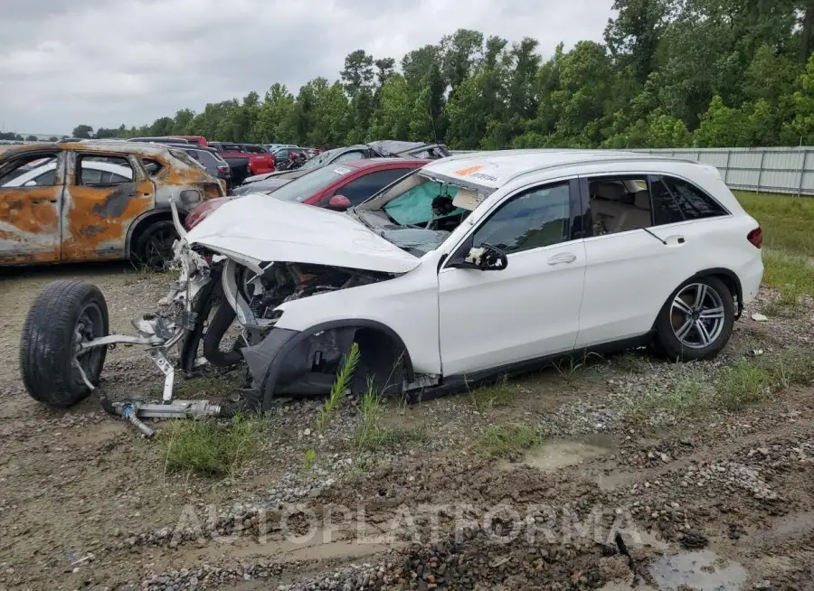 MERCEDES-BENZ GLC 300 2022 vin W1N0G8DBXNV369702 from auto auction Copart