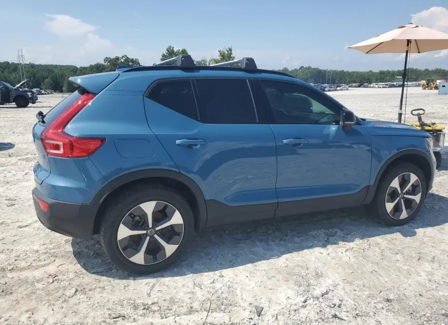 VOLVO XC40 PLUS 2023 vin YV4L12UL6P2062752 from auto auction Copart