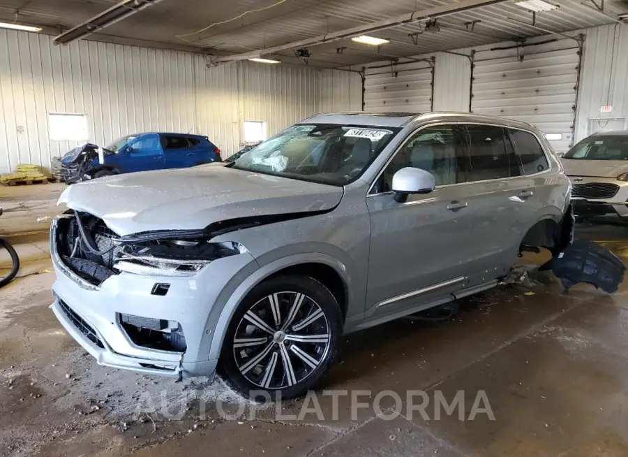 VOLVO XC90 PLUS 2024 vin YV4L12PE6R1229875 from auto auction Copart