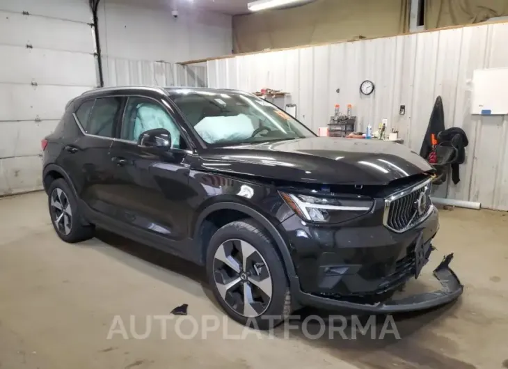 VOLVO XC40 PLUS 2024 vin YV4L12UE0R2332871 from auto auction Copart