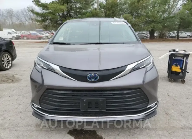 TOYOTA SIENNA XLE 2023 vin 5TDYSKFC4PS076631 from auto auction Copart