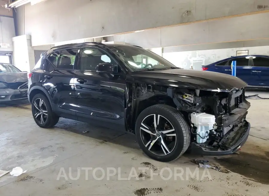 VOLVO XC40 T5 R- 2021 vin YV4162UM2M2608265 from auto auction Copart