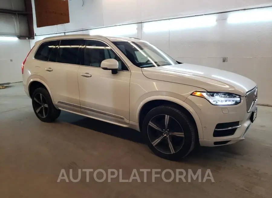 VOLVO XC90 T8 2017 vin YV4BC0PLXH1114445 from auto auction Copart