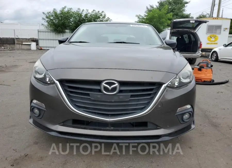 MAZDA 3 GRAND TO 2016 vin JM1BM1N73G1287704 from auto auction Copart