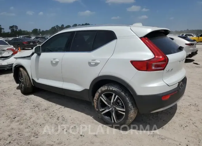 VOLVO XC40 PLUS 2023 vin YV4L12UEXP2086022 from auto auction Copart