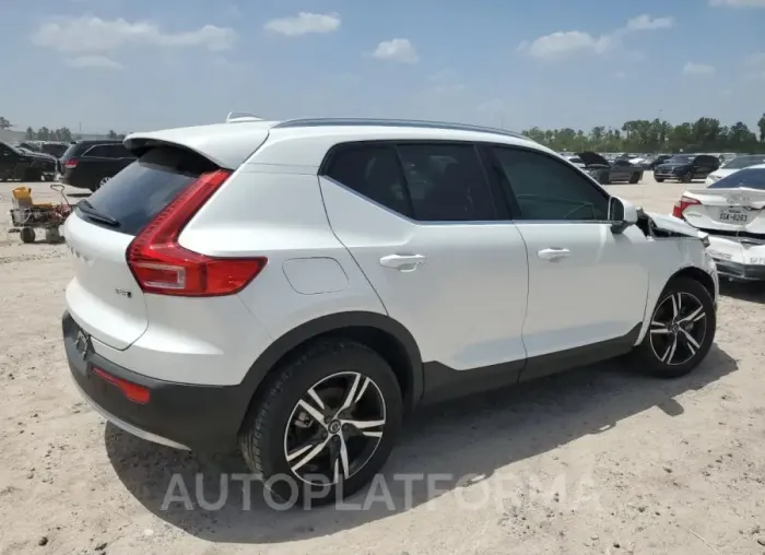 VOLVO XC40 PLUS 2023 vin YV4L12UEXP2086022 from auto auction Copart