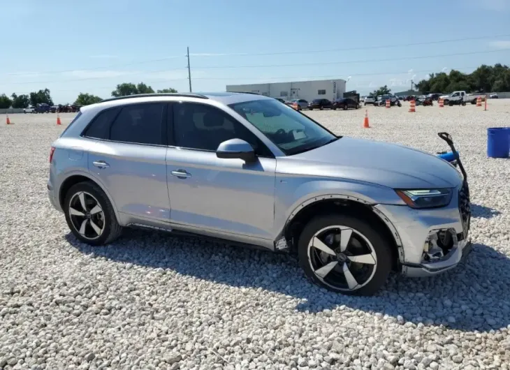 AUDI Q5 PREMIUM 2022 vin WA1EABFY3N2055530 from auto auction Copart