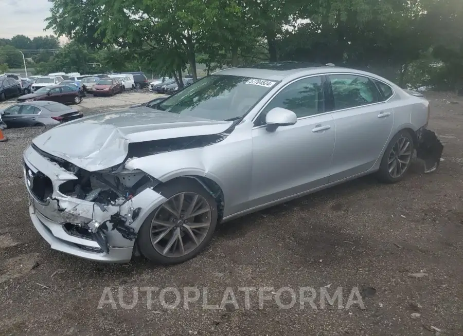 VOLVO S90 T5 MOM 2018 vin LVY982MK1JP033176 from auto auction Copart