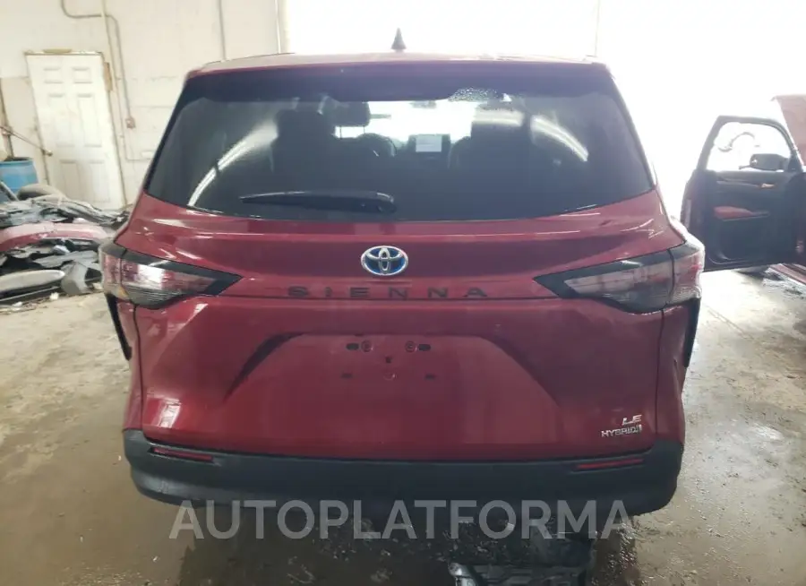 TOYOTA SIENNA LE 2024 vin 5TDKRKEC8RS188984 from auto auction Copart