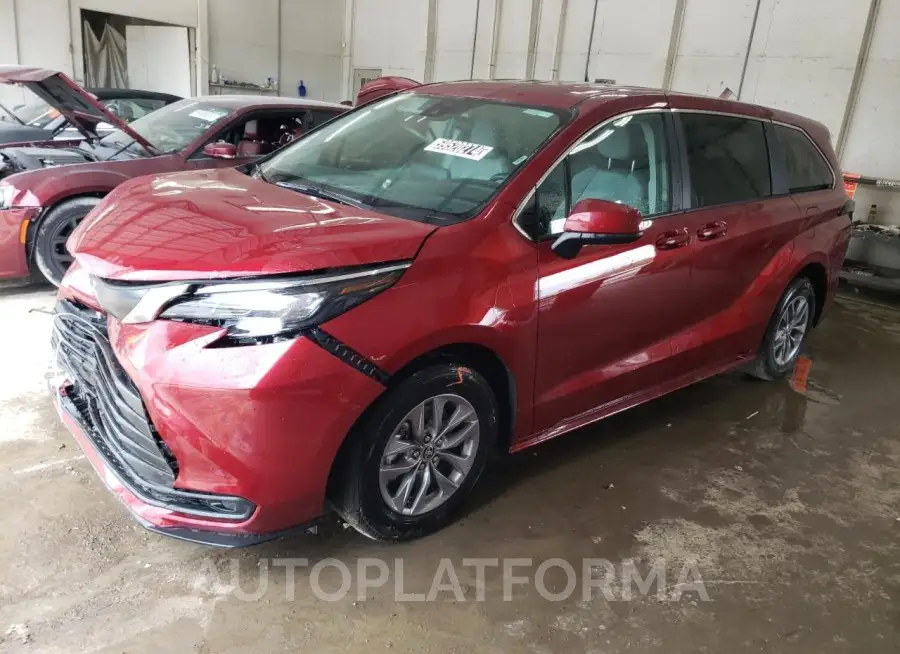 TOYOTA SIENNA LE 2024 vin 5TDKRKEC8RS188984 from auto auction Copart