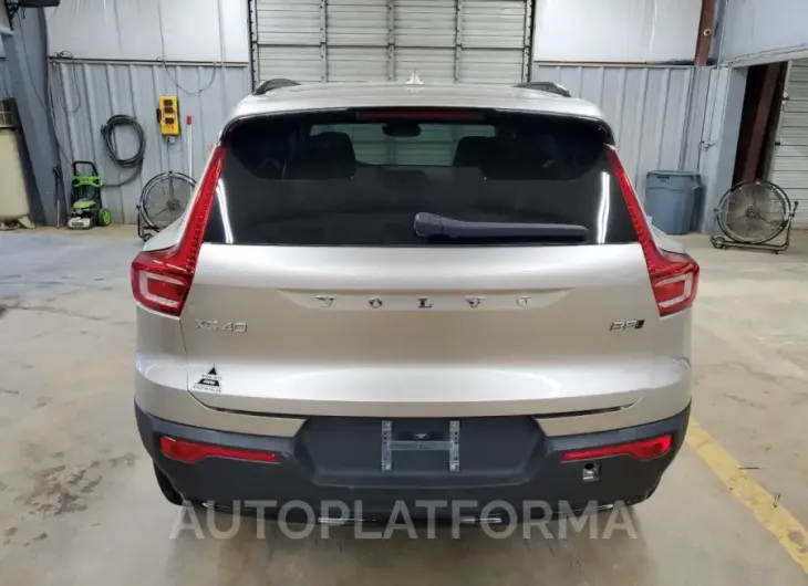 VOLVO XC40 PLUS 2023 vin YV4L12UW5P2039277 from auto auction Copart