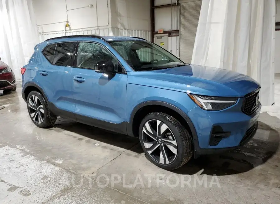 VOLVO XC40 PLUS 2023 vin YV4L12UW9P2113039 from auto auction Copart