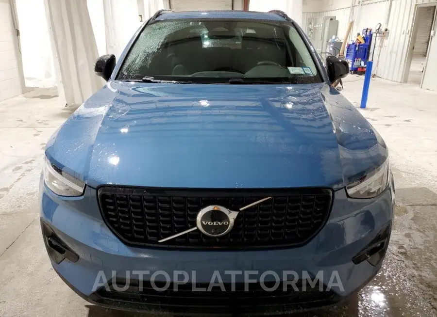 VOLVO XC40 PLUS 2023 vin YV4L12UW9P2113039 from auto auction Copart