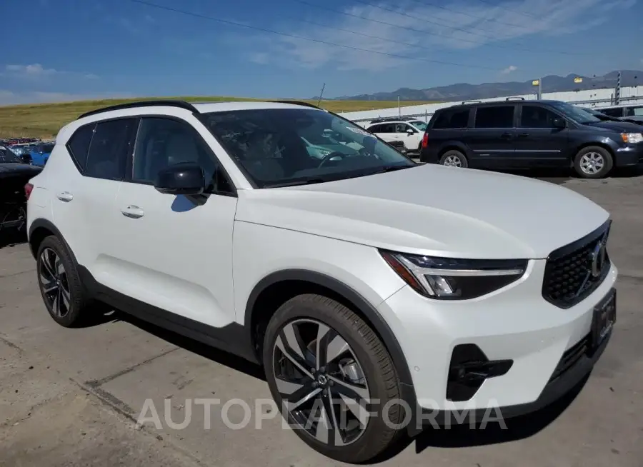 VOLVO XC40 ULTIM 2023 vin YV4L12UX4P2021202 from auto auction Copart