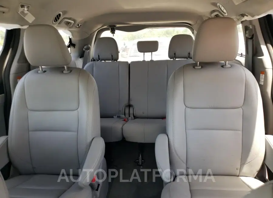 TOYOTA SIENNA XLE 2020 vin 5TDDZ3DCXLS251137 from auto auction Copart