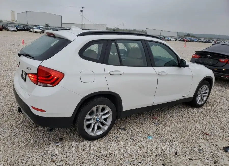 BMW X1 XDRIVE2 2015 vin WBAVL1C52FVY35214 from auto auction Copart