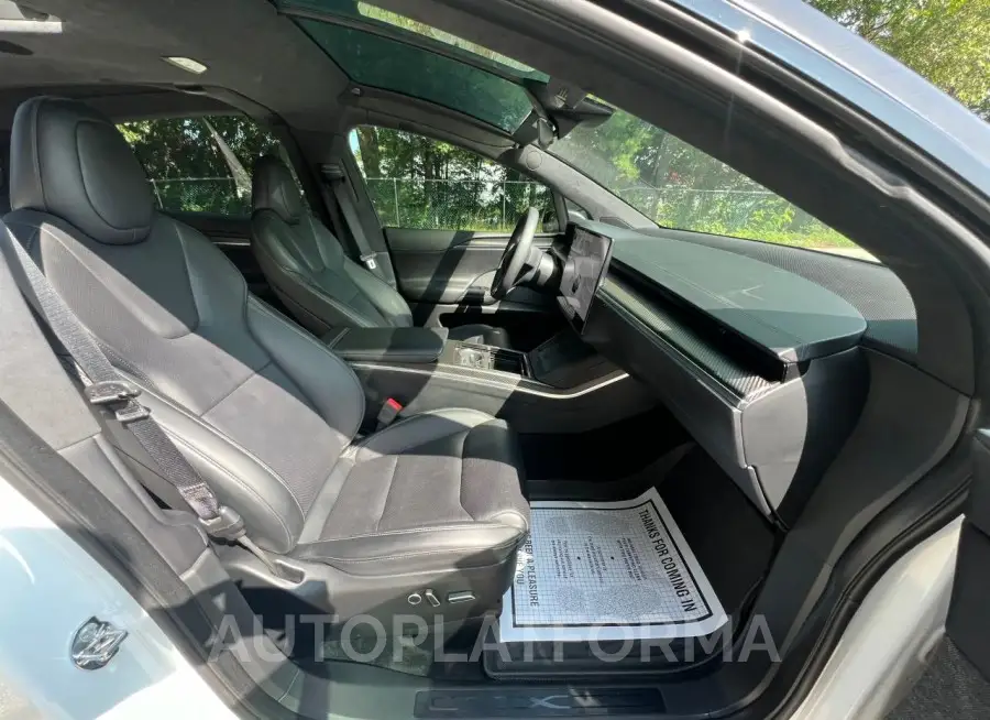 TESLA MODEL X 2022 vin 7SAXCBE6XNF339925 from auto auction Copart