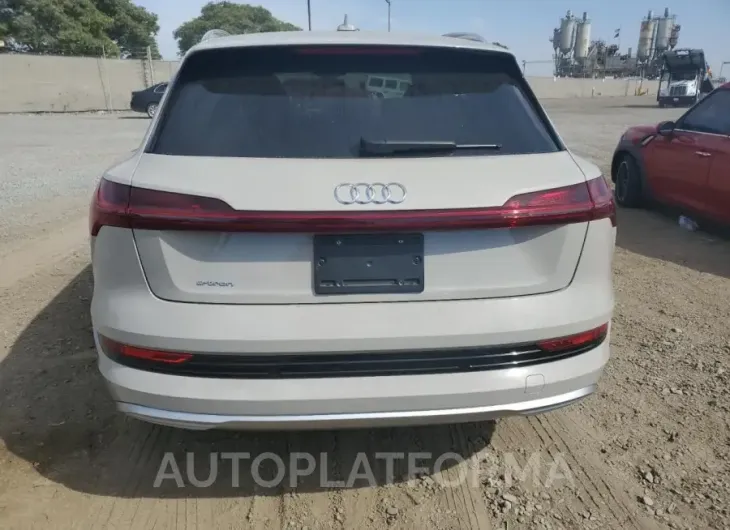 AUDI E-TRON PRE 2019 vin WA1VAAGE0KB021586 from auto auction Copart