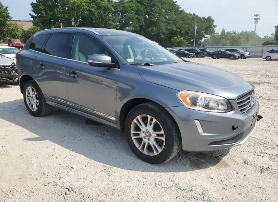 VOLVO XC60 T5 PR 2016 vin YV4612RK6G2784963 from auto auction Copart