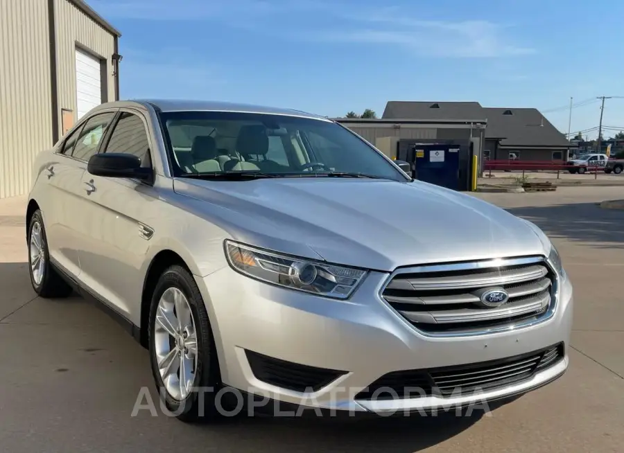 FORD TAURUS SE 2015 vin 1FAHP2D82FG131902 from auto auction Copart