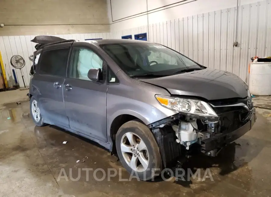 TOYOTA SIENNA LE 2020 vin 5TDKZ3DC0LS036616 from auto auction Copart