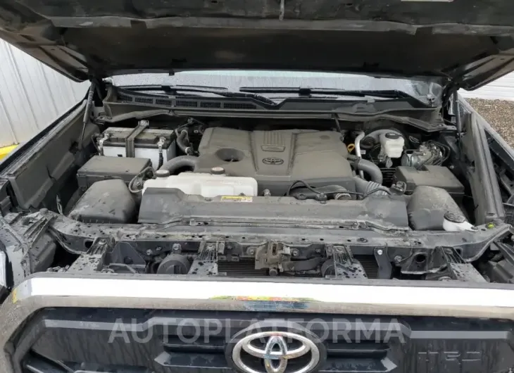 TOYOTA TUNDRA CRE 2022 vin 5TFLA5DB2NX013852 from auto auction Copart