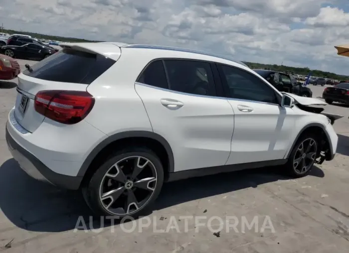 MERCEDES-BENZ GLA 250 2019 vin WDCTG4EB0KU019163 from auto auction Copart