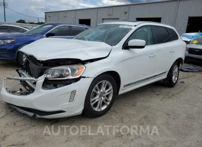 VOLVO XC60 T5 PR 2016 vin YV4612RK9G2825375 from auto auction Copart