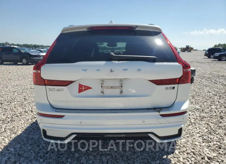 VOLVO XC60 PLUS 2024 vin YV4L12RLXR1745457 from auto auction Copart