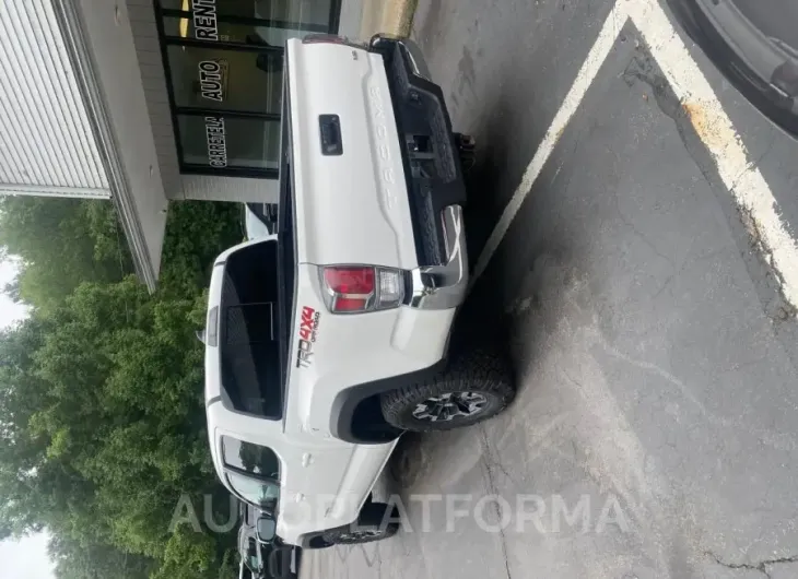 TOYOTA TACOMA DOU 2022 vin 3TMCZ5AN9NM454861 from auto auction Copart