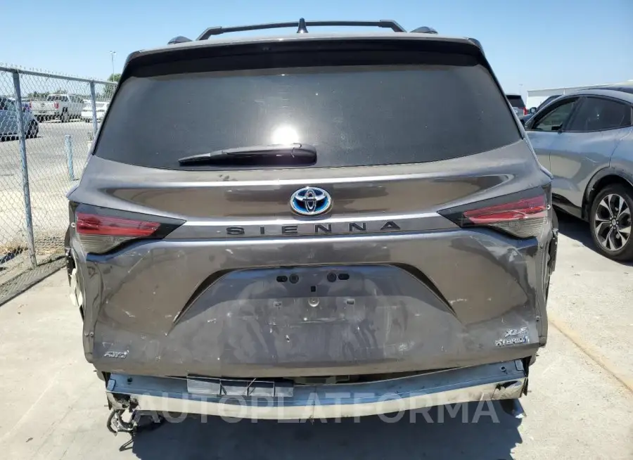 TOYOTA SIENNA XLE 2021 vin 5TDJSKFCXMS006161 from auto auction Copart