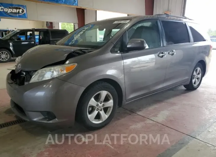 TOYOTA SIENNA LE 2015 vin 5TDKK3DC4FS611308 from auto auction Copart