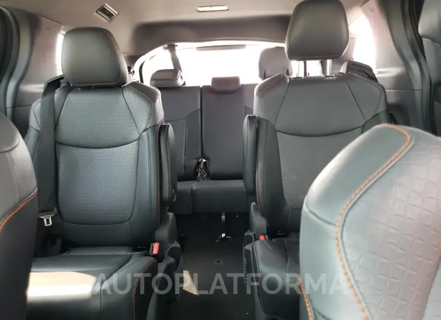 TOYOTA SIENNA XSE 2022 vin 5TDXRKEC9NS082947 from auto auction Copart