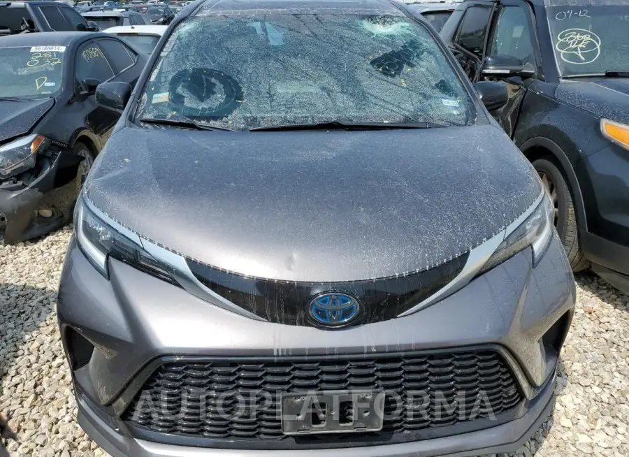 TOYOTA SIENNA XSE 2022 vin 5TDXRKEC9NS082947 from auto auction Copart