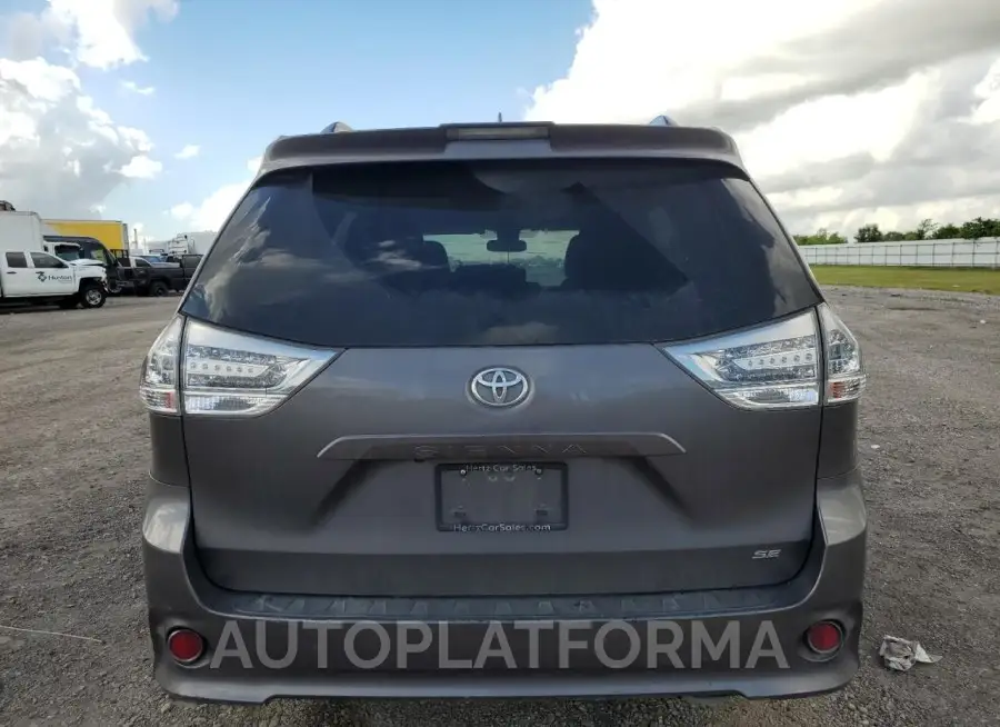 TOYOTA SIENNA SE 2018 vin 5TDXZ3DCXJS925197 from auto auction Copart