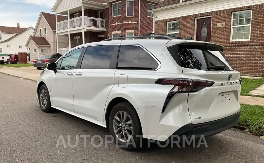 TOYOTA SIENNA XLE 2023 vin 5TDYSKFC0PS076156 from auto auction Copart