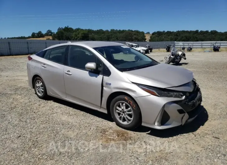 TOYOTA PRIUS PRIM 2022 vin JTDKAMFP0N3210556 from auto auction Copart