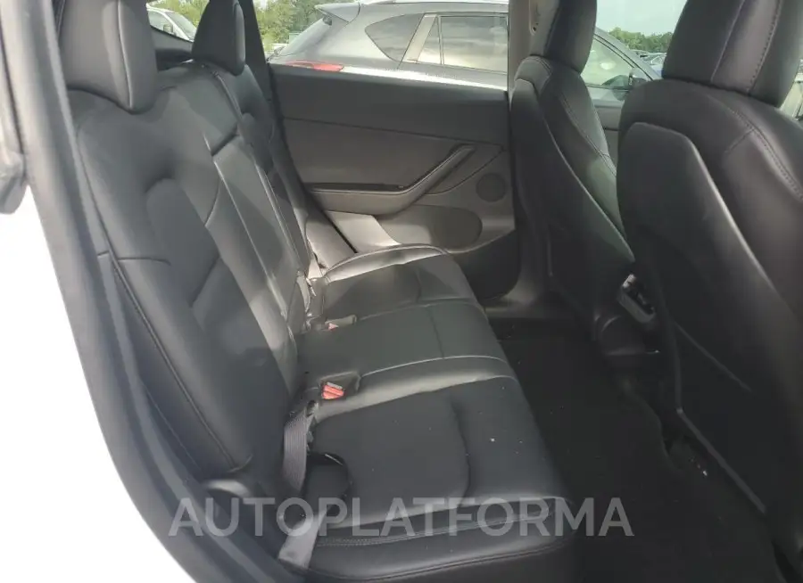 TESLA MODEL Y 2021 vin 5YJYGDEE0MF176774 from auto auction Copart