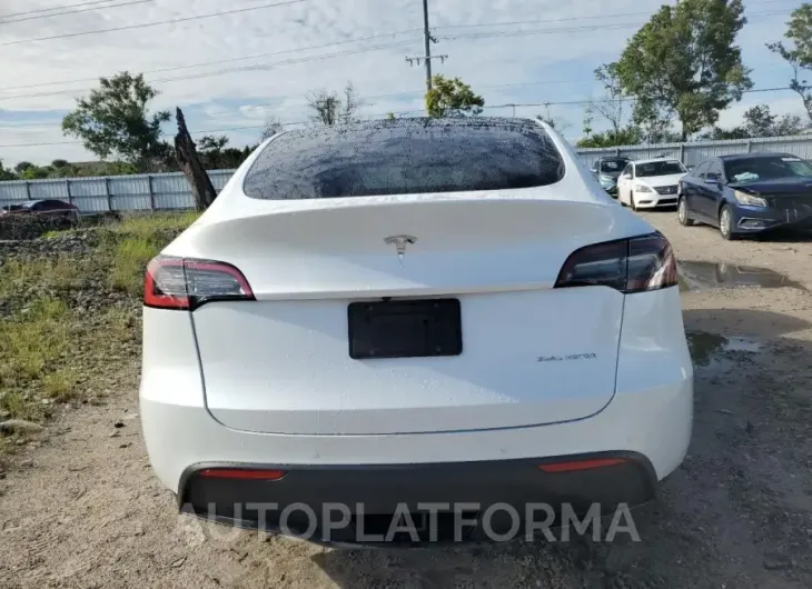 TESLA MODEL Y 2021 vin 5YJYGDEE1MF195463 from auto auction Copart