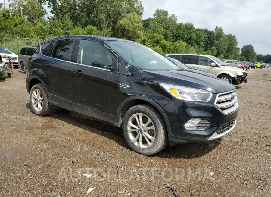 FORD ESCAPE SE 2019 vin 1FMCU9G9XKUC08484 from auto auction Copart