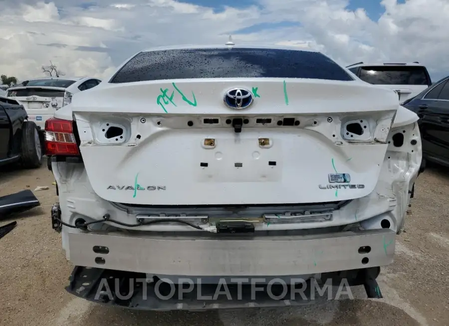 TOYOTA AVALON HYB 2015 vin 4T1BD1EB2FU048142 from auto auction Copart